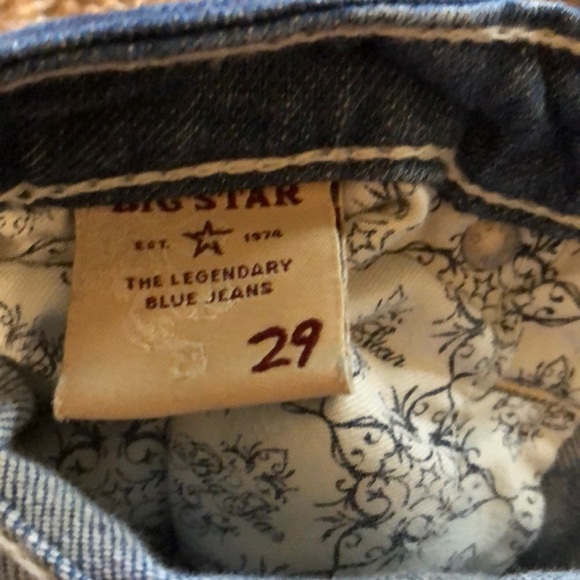 ⭐️ BIG STAR MADDIE MID RISE FIT CAPRIS ⭐️ - Picture 8 of 8